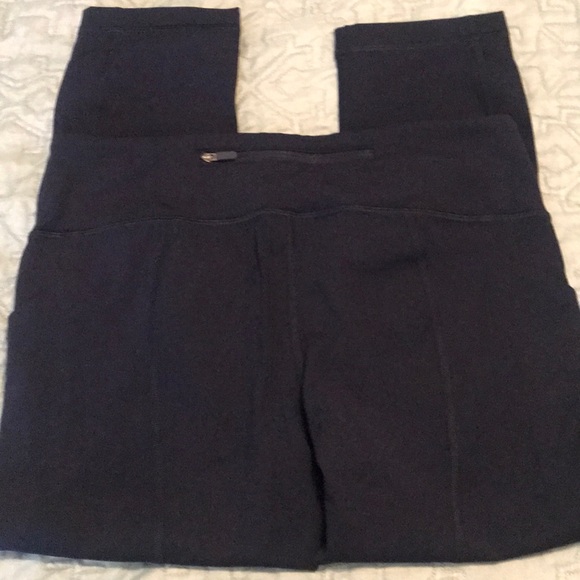 Lululemon crop pants - Picture 3 of 4
